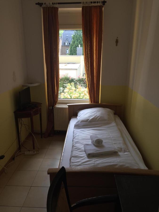 A&S Ferienwohnungenbonner Str 49 Экстерьер фото